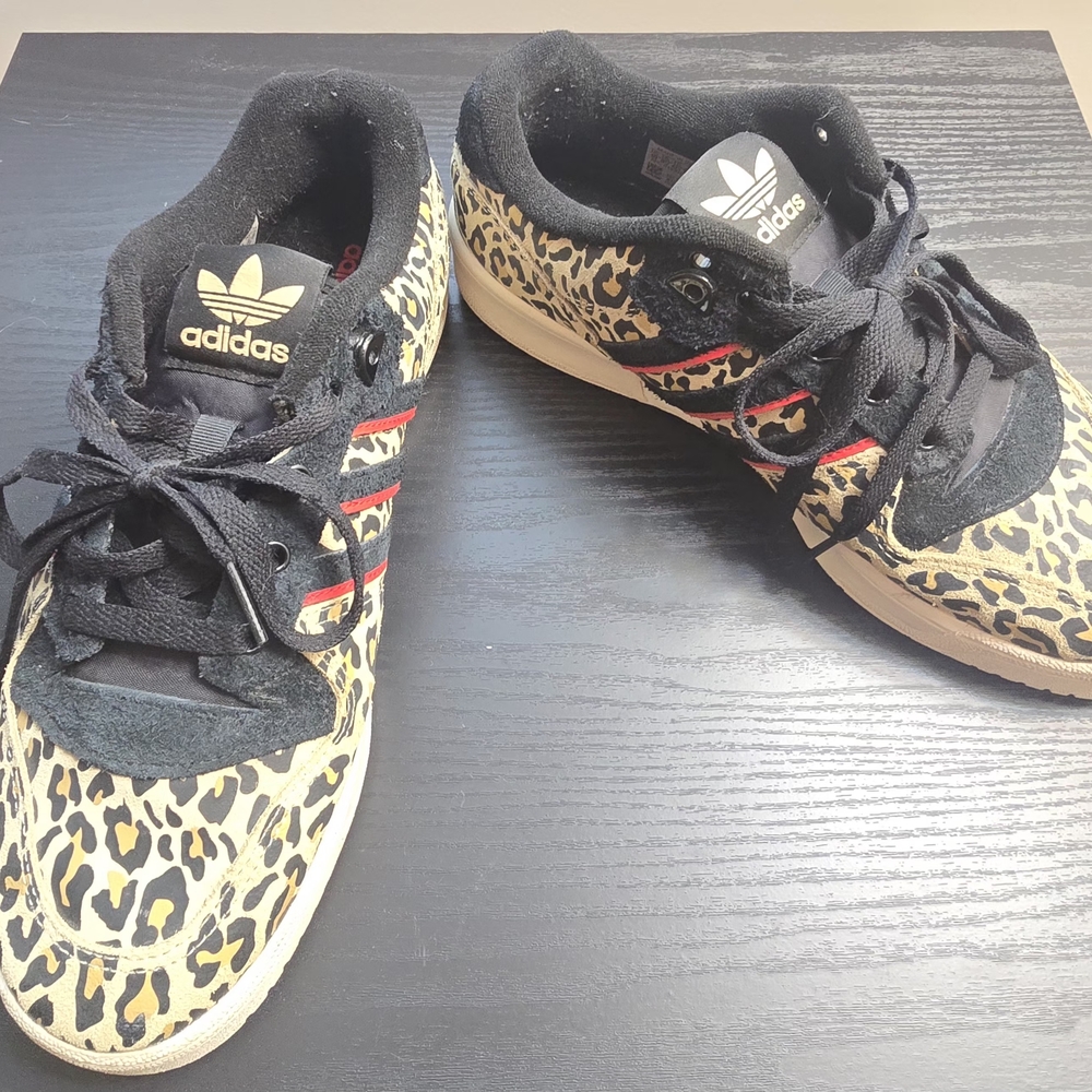 Adidas Leopard Print Sneakers Women’s Size 10 🔥 🐆 - Picture 6 of 8